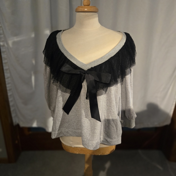 Maeve Light Gray Knit Top With Bow Size Large - Picture 1 of 8